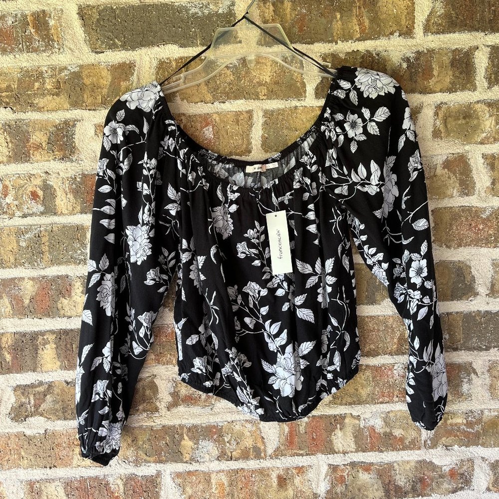 Francesca's Mi Ami Black and White Floral Top